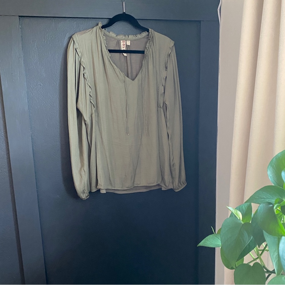 OLIVE GREEN TOP